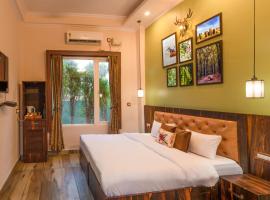 Srina Forest Roar, Corbett- Near Pick up point, accessible hotel in Rāmnagar