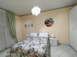 Beatrice Apartment con 1camera da letto, un soggiorno cucina e bagno ที่พักให้เช่าในScordia