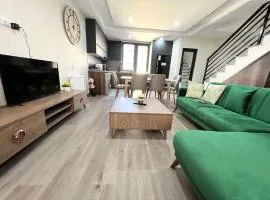 Seaview Villa with Roof-Top