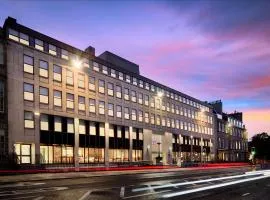 YOTEL Edinburgh