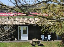 Chalet Egmond, cabin in Egmond aan den Hoef