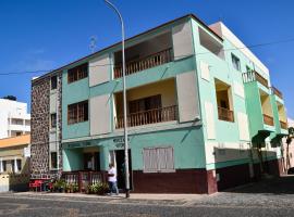 Residencial Vitoria, hotell i Ponta do Sol