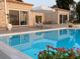 Stunning 3 Bed sea view Villa - Paxos - Greece, hotel with parking in Gaios