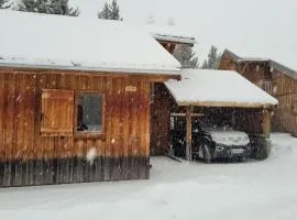 Chalet By Sophie Superdevoluy avec piscine