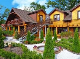 Holiday resort, Ustronie Morskie, курортний готель у місті Устроне-Морське