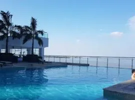 Ecusuites Room Emporium con Jacuzzi privado
