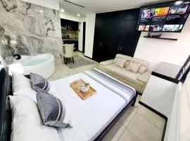 Ecusuites Habitación VIP con Jacuzzi Hidro