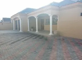 Alicia's B&B