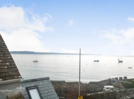 Kelvin House - Cawsand, pet-friendly hotel in Cawsand