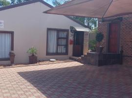 SuNel's Guest Rooms, Hotel in Malmesbury