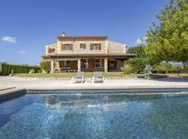 Villa Es Triquet Family, Hotel mit Pools in Binissalem