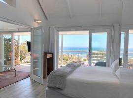 Camps Bay Loft with Stunning Mountain and Ocean Views