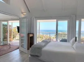 Camps Bay Loft with Stunning Mountain and Ocean Views