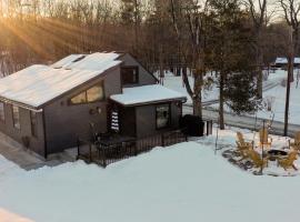 Acorn Lodge - Luxury Cabin, Catskills, Windham Mountain, Hunter Mountain, vacation home in Cairo