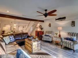 Luxury Condo!! 2 King and 1 queen Bikes & Beach Gear included