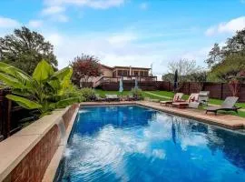 Sandy Feet Retreat on LBJ - Pool, Hot Tub, Kayaks
