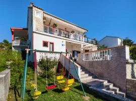 Holiday Home in Rovanjska with Sea Views