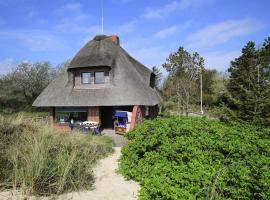 Holiday home on WATT, List on Sylt, hotel with parking in Klappholttal