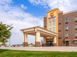 Comfort Suites: La Vista'da bir otel