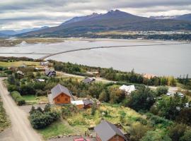 Björkin – Cozy Cabin with excellent view, hotell i Akureyri