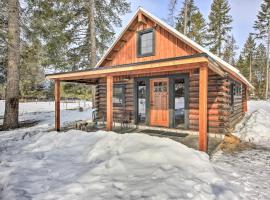 Serene Kootenai Cabin - 3 Mi to Dtwn and River!, cottage in Bonners Ferry