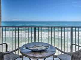 Walk to Ocean Bright Daytona Beach Condo!, hotel v destinácii Daytona Beach