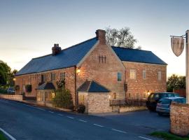 The Three Daggers, hotel with parking in Edington
