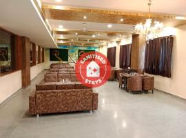 OYO 85653 Ghanshyam Resort, hotel v destinaci Maheshwar
