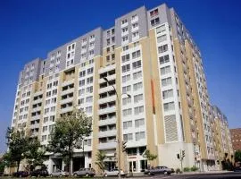 Hotel Faubourg Montreal Centre-Ville Downtown