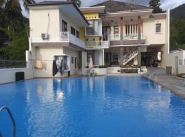 Wisma maninjau lake inn, hotel v destinaci Kotabaru