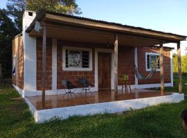 Casa del monte, en cercanía de arroyo y balneario, hotel en Puerto Rico