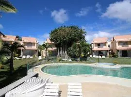 Résidence Les Banians - Complexe privé en bord de mer avec piscine