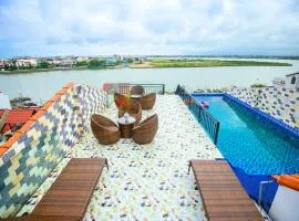 Rockmouse Centre River Villa Hoi An