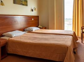 Telis Hotel: Aigio şehrinde bir otel