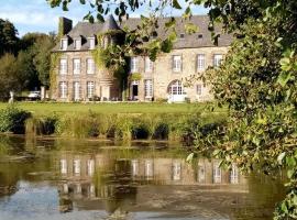 Château de la Motte Beaumanoir, hotel with parking in Pleugueneuc