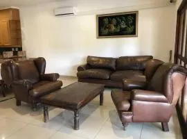 Luxury3 bedroom 6 sleeper penthouse apartment in Shellybeach