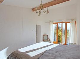 Tranquil 1 Bed Gite Walking Distance to Eymet, cottage in Eymet