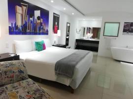 Spazio Boutique Hotel, hotel near La Isla Shopping Mall, Cancún