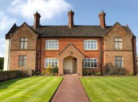 Old Hall House, NEC, hotel with parking in Meriden