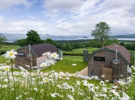 Bonnie Barns - Luxury Lodges with hot tubs, hotell i Luss
