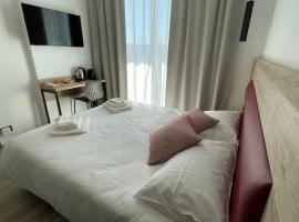 Bari Airport Rooms, Hotel in Bari