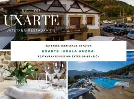 Uxarte -Alojamiento, restaurante y piscinas