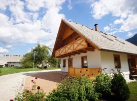 Chalet Pr Dobravc, cabin in Bohinj