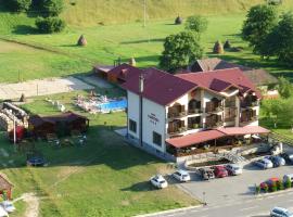 HOTEL CARPATHIA, hotel i Remeţi