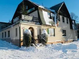 RESTAURACE A PENZION MÁJA