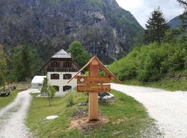 Organic Tourist Farm Pri Plajerju, glamping site in Trenta