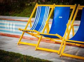 Da Ilaria primo piano di villa con piscina e parcheggio – hotel w mieście Grosseto