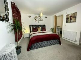 ☆Igloo MagnoliaView Luxe Townhouse + Free Parking☆, hotel with parking in Leeds