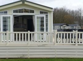 Caravan in the Cotswolds, cabin in Cirencester