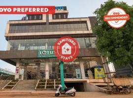 Collection O 44957 Landmark Square New Rajendra Nagar, hotel v destinaci Rájpur